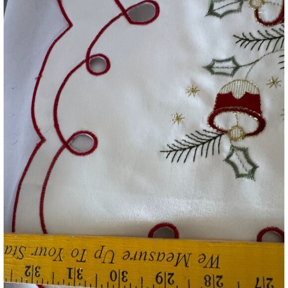 Christmas Tablecloth 32 x 32" New Card Table Size - Picture 5 of 5